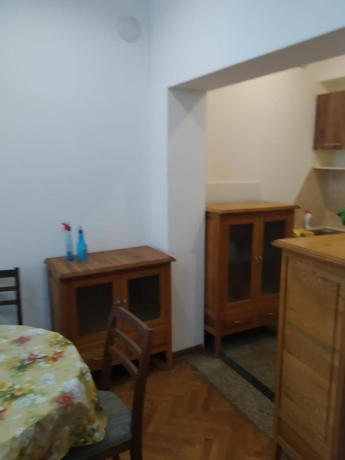 Ferienwohnung 27 Юли 3 Бюджет Warna Exterior foto
