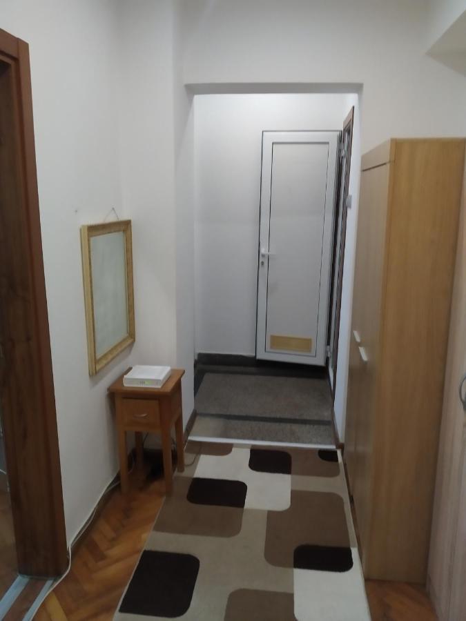 Ferienwohnung 27 Юли 3 Бюджет Warna Exterior foto
